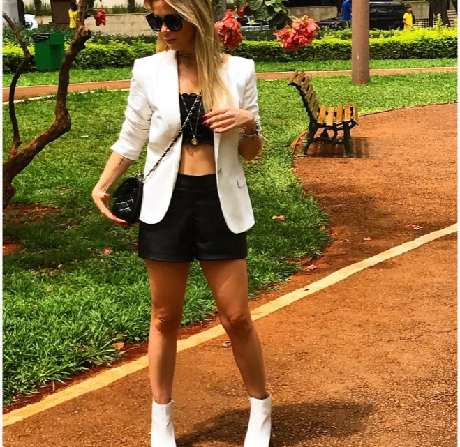 Facetune_28-10-2018-11-44-45