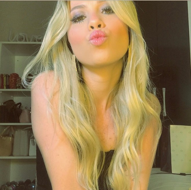 Facetune_18-11-2018-19-16-22 (1)